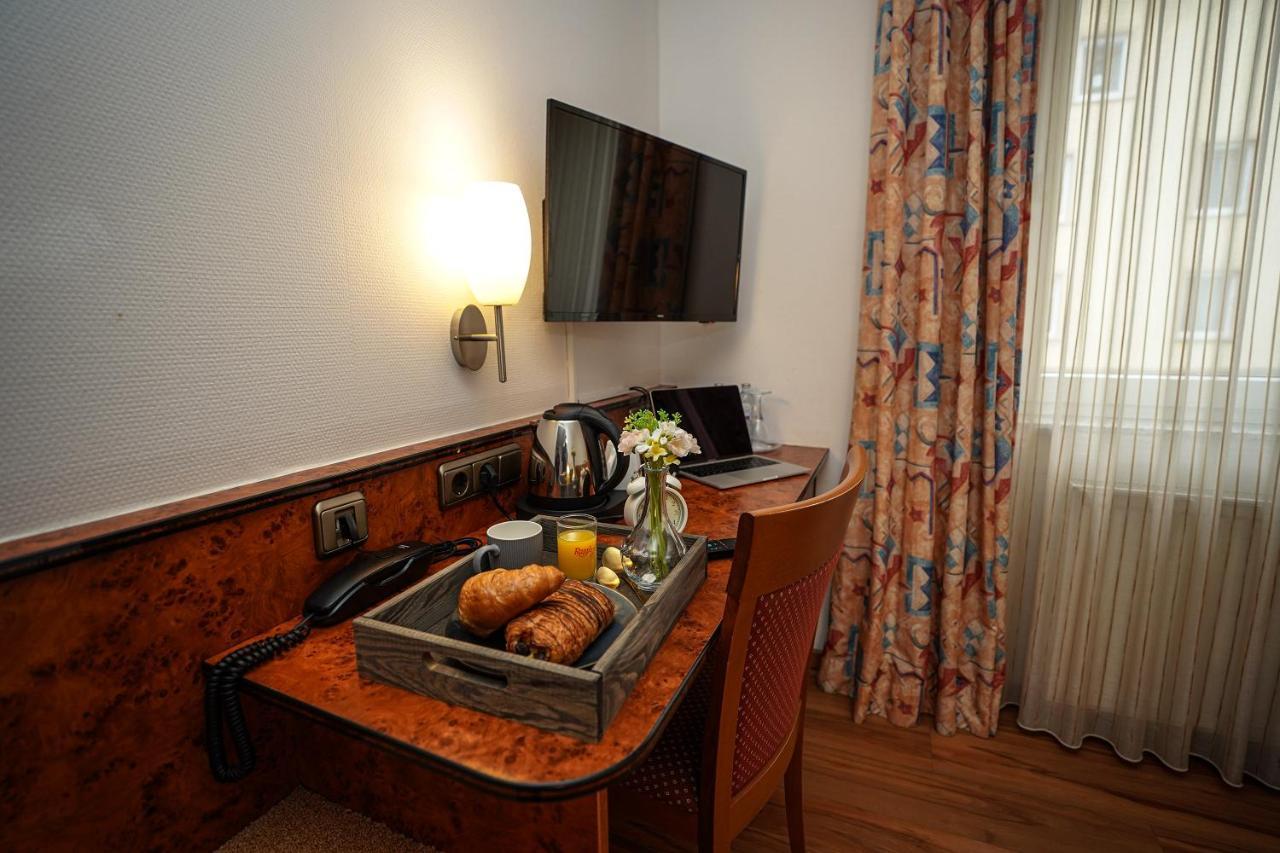 Hotel Miramar Am Roemer 3*