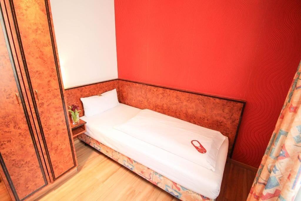 Miramar Am Roemer Hotel 3*